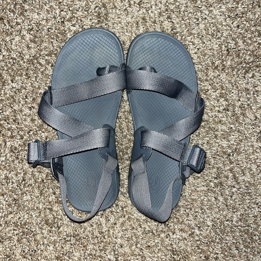 Men’s Chacos size 9